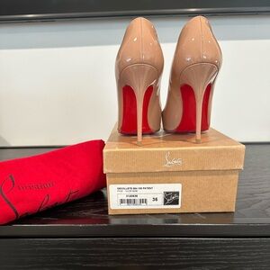 Christian Louboutin Décolleté Pump